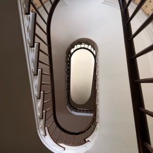 Meet your Posher, Dee